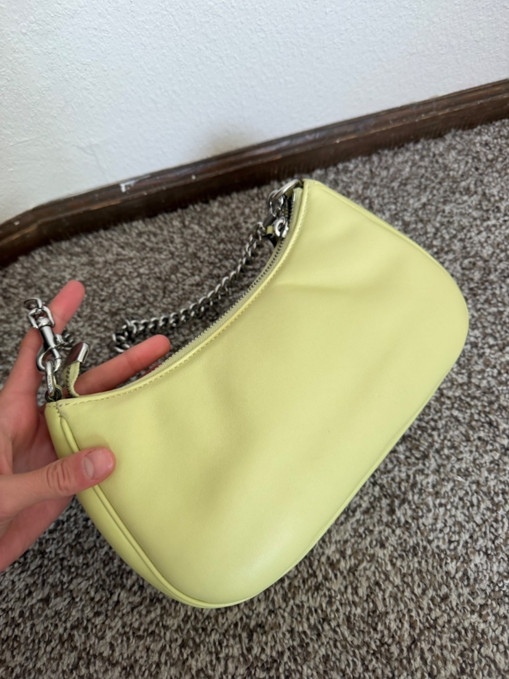 Coach- Teri Shoulder Bag With Signature Quilting (Silver/Pale Lime) - Picture 4 of 9